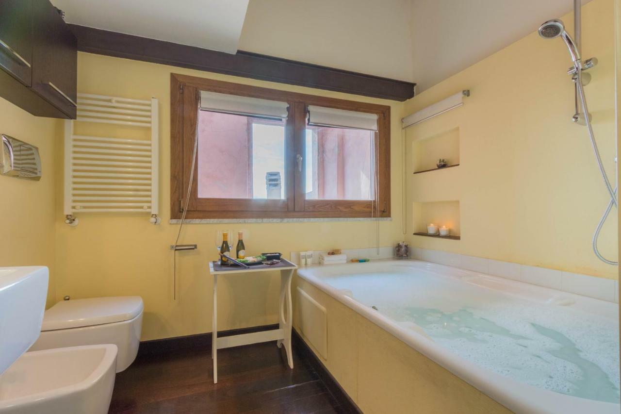 Romantic Suite Canelles كالياري المظهر الخارجي الصورة